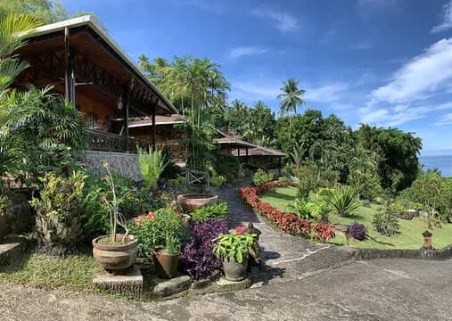 Stand Alone Chalet - image