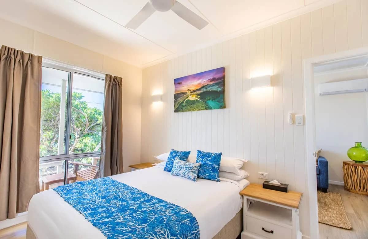2 Bedroom Beachfront Unit - image
