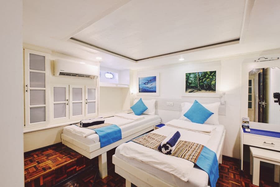 Standard Lower Deck - image