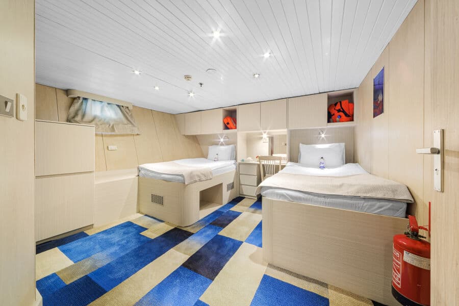 Standard Twin Lower Deck - image