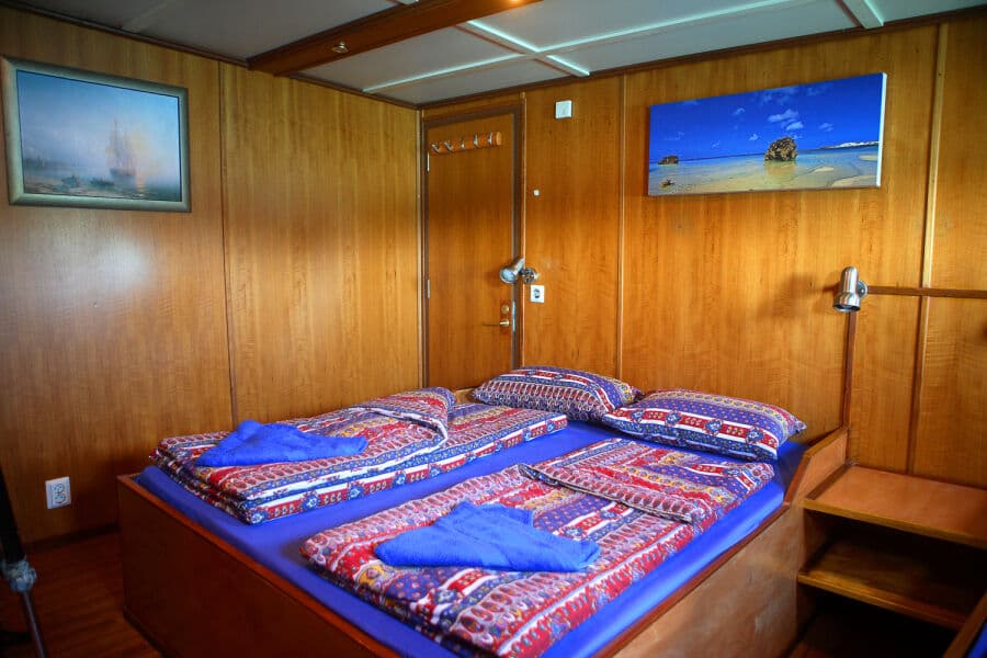 Commander Lower Deck - image