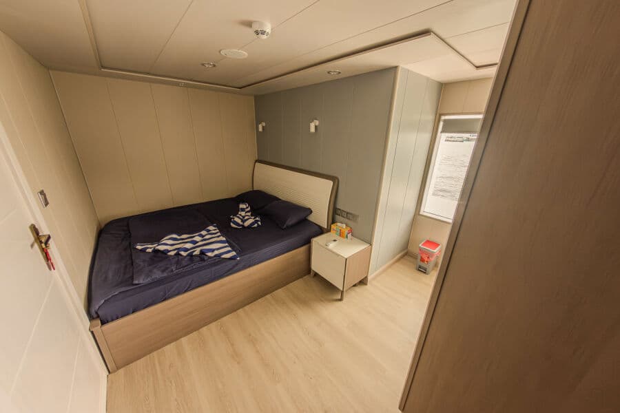 Double Upper Deck - image