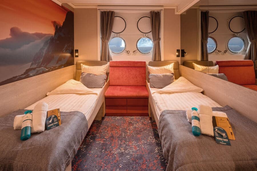 Twin Porthole - image