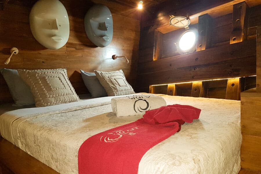 Double Lower Deck - image