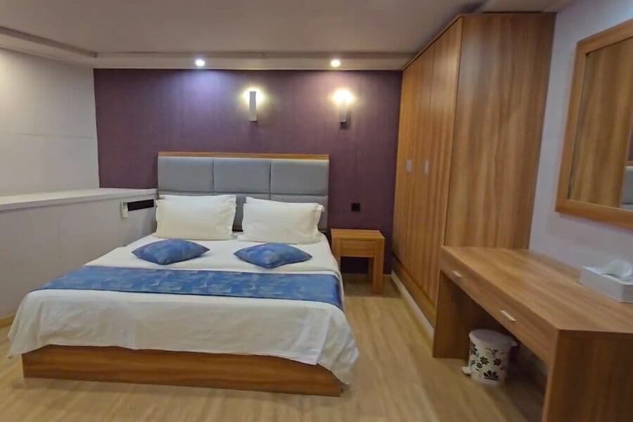 State Cabin (Double Bed) Lower Deck - image