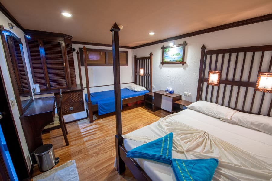 Standard Double/Twin Lower Deck - image