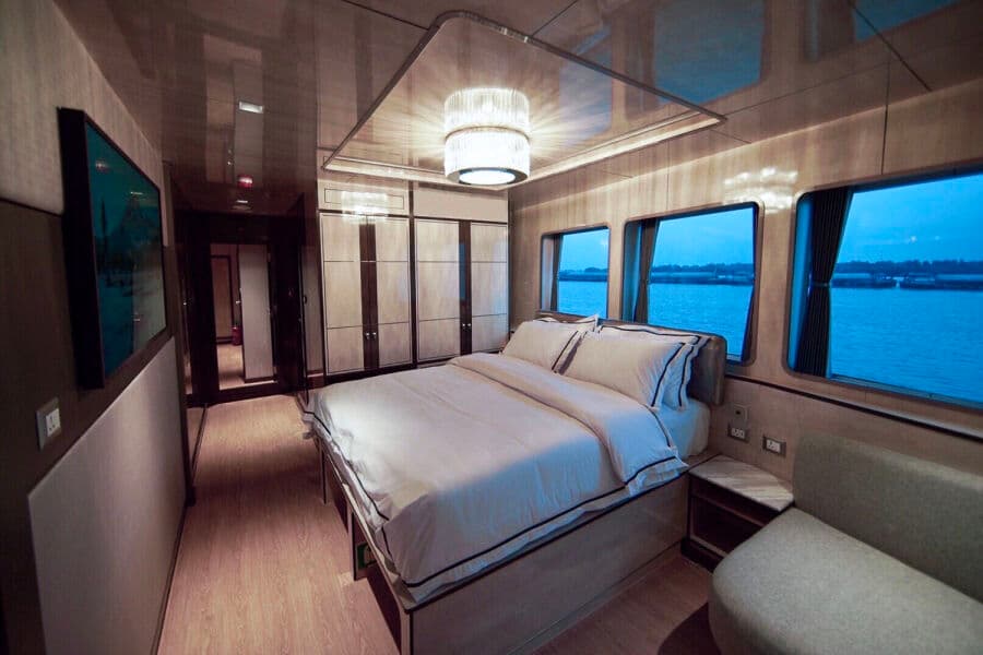 Platin cabin Main Deck - image