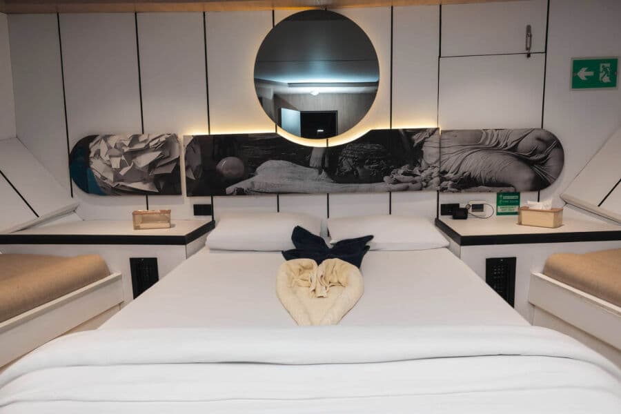 Suite Lower Deck - image