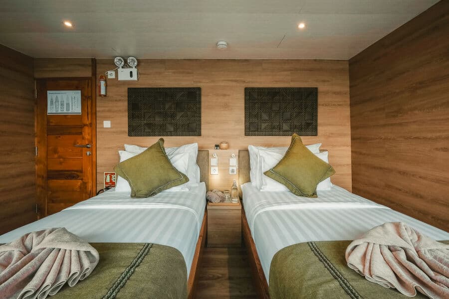 Premium Twin (Cabins 3 & 4 - Fixed Twin beds) Upper Deck - image