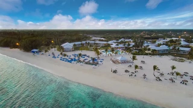 Viva Wyndham Fortuna Beach Resort - image
