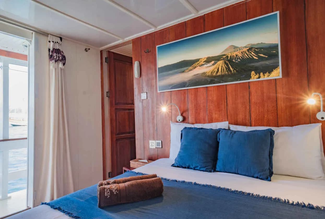Ambai Upper Deck Cabin (Aug 20 - 29) - image Ambai Upper Deck Cabin (Aug 20 - 29) - image