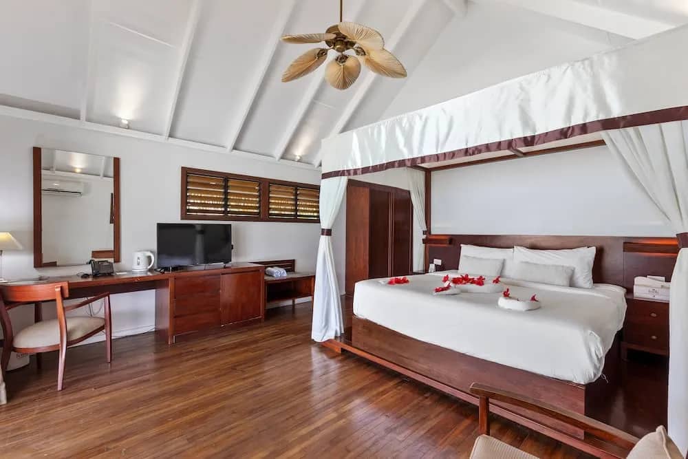 Premium Overwater Fare - image Premium Overwater Fare - image