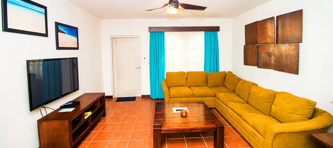 Beachfront living room at Maya Princess Roatan Beachfront living room at Maya Princess Roatan