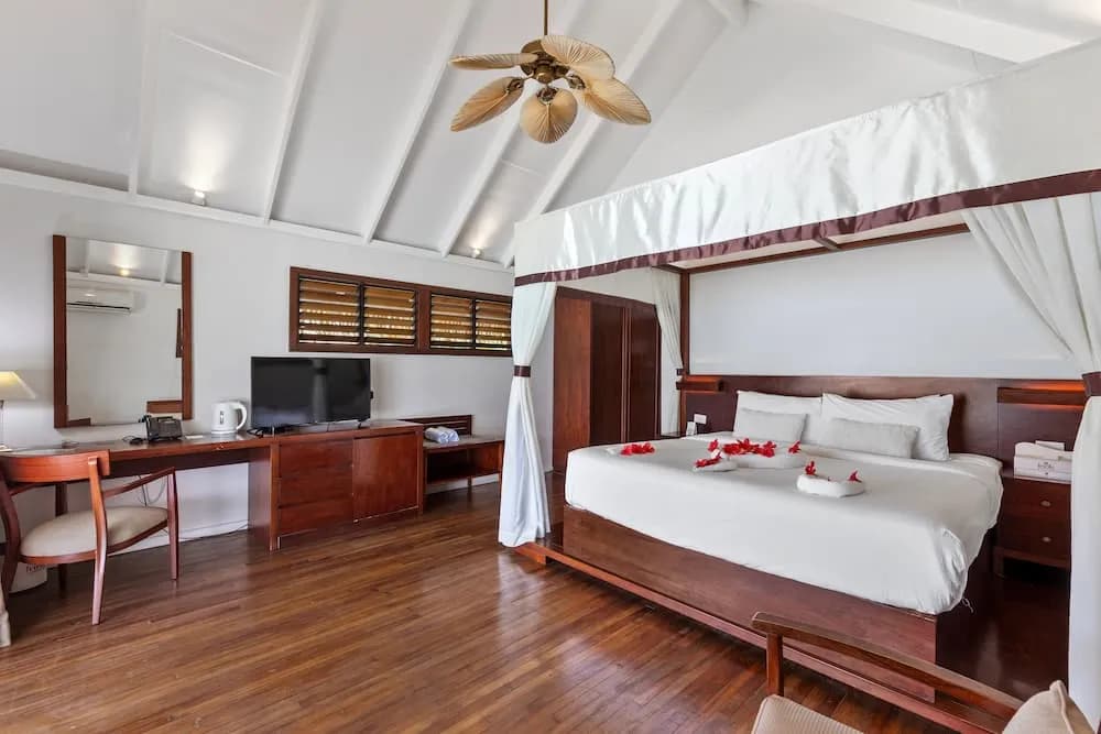 Iririki Island Resort & Spa Vanuatu Iririki Island Resort & Spa Vanuatu
