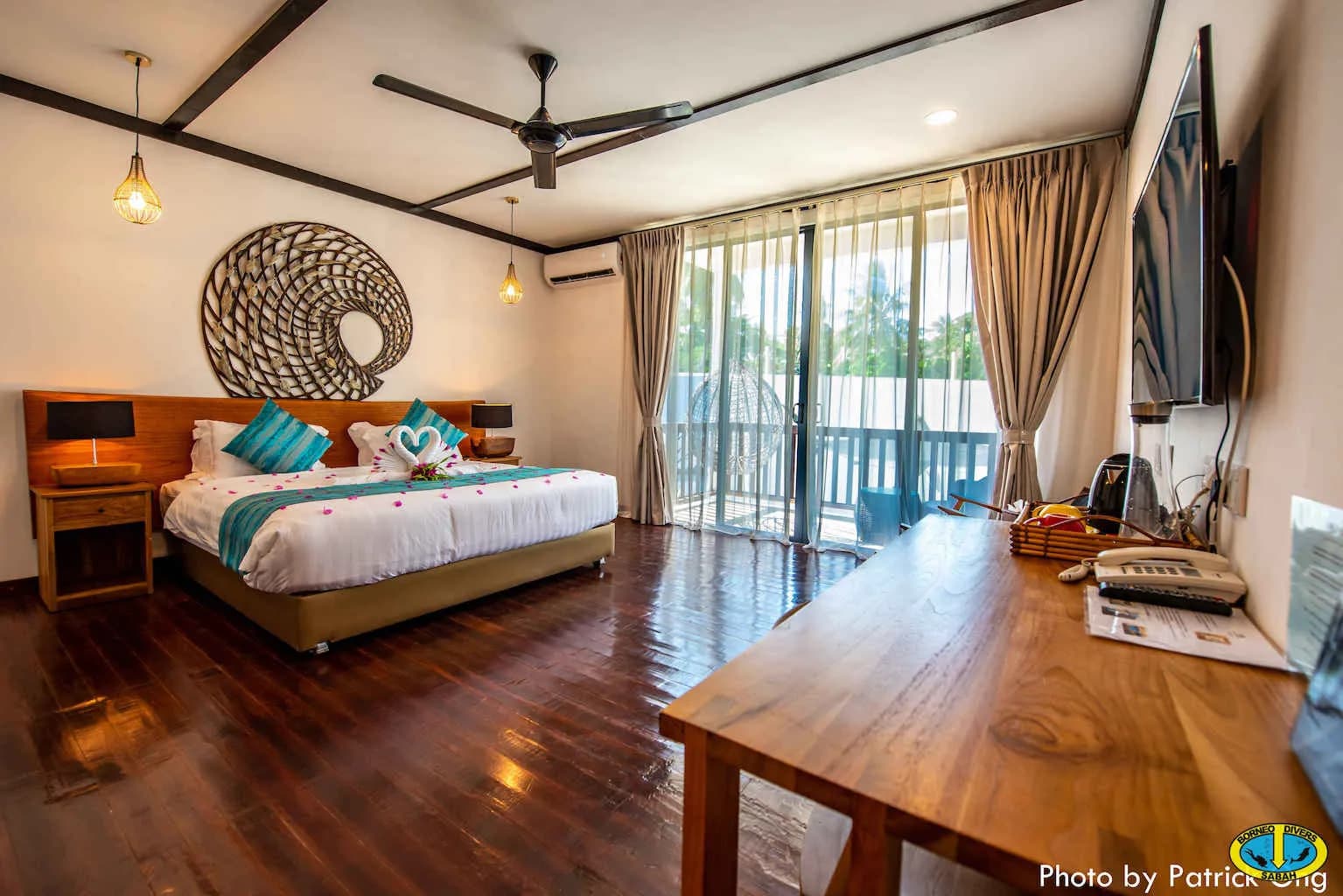 The king bed in the luxury villas The king bed in the luxury villas