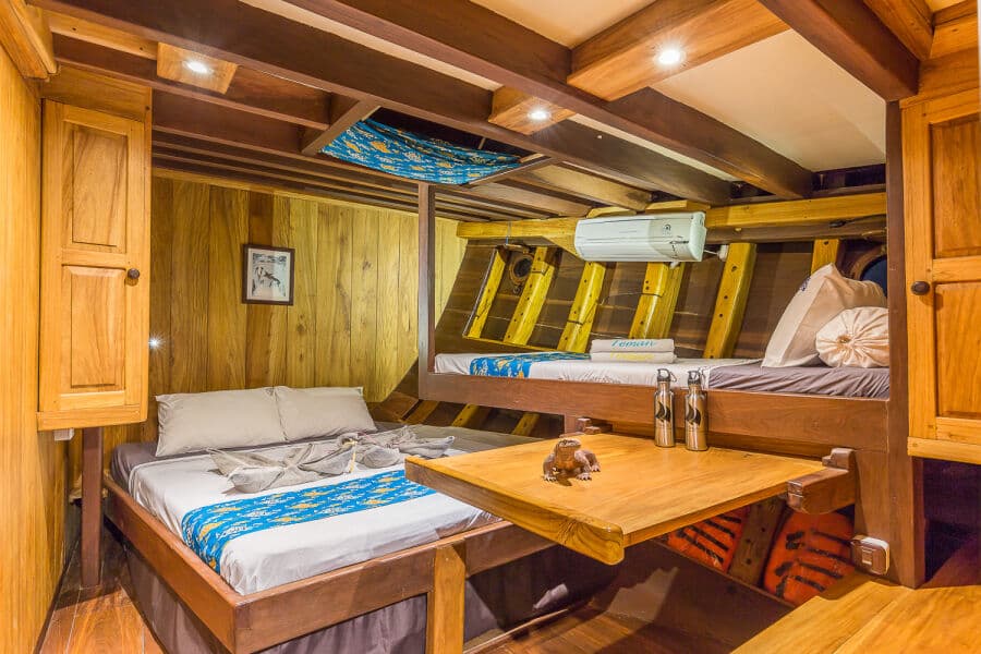 Banda & Flores - Double Cabins Lower Deck - image Banda & Flores - Double Cabins Lower Deck - image